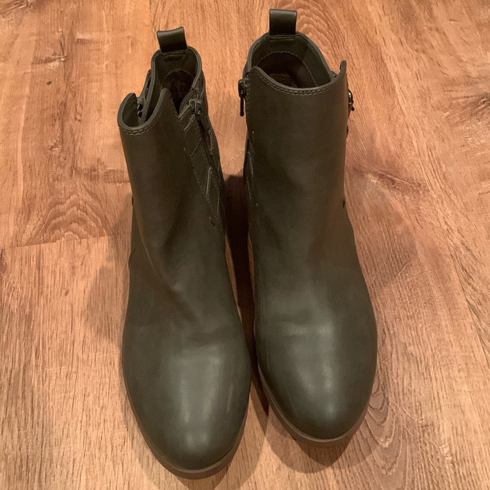Old Navy Dark Grey Booties - Size 8